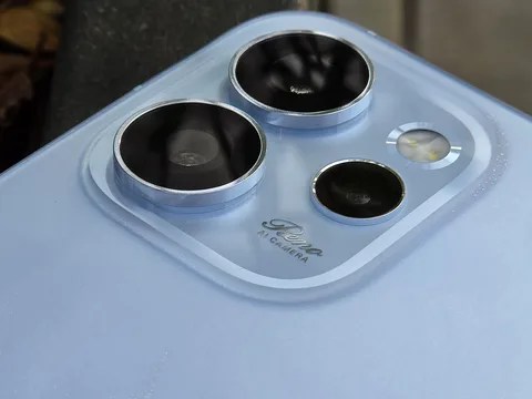 هاتف Reno15 Pro 5G الرائد من اوبو يتألق بشاشة رائعة وبطارية تدوم طويلا