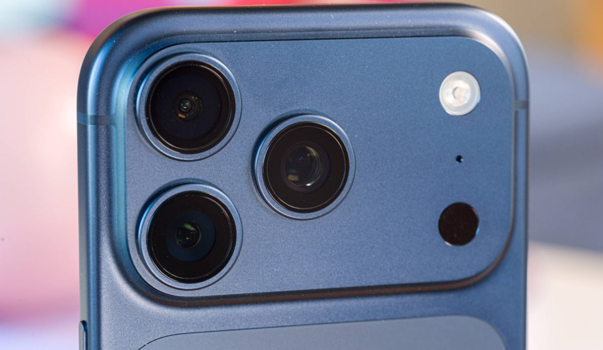 تأجيل محتمل: آيفون بعدسة Telephoto بدقة 200 ميجابكسل قد لا يصل قبل 2028