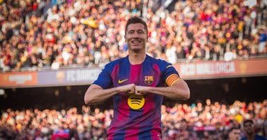 ليفاندوفسكي يعلن رحيله عن برشلونة بعد 4 سنوات من الإنجازات
