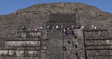 مقتل كندية وإصابة 13 سائحا فى إطلاق نار بهرم تيوتيهواكان المكسيكى.. فيديو