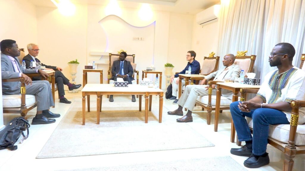 رسالة نارية من وفد فرنسي بشأن السودان والإمارات.. ومناوي يكشف تفاصيل الزيارة
