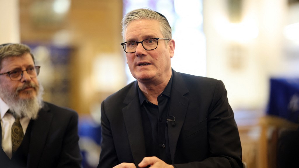 Keir Starmer suggests he will ban Irans IRGC in next parliament