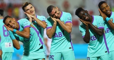 أسبوع السعد للفراعنة.. ربيعة يتوج بالدوري الإماراتي وحمزة بطلا مع برشلونة