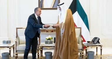 وزير الخارجية يسلم ولى عهد الكويت رسالة خطية من الرئيس السيسى وزير الخارجية يسلم ولى عهد الكويت رسالة خطية من الرئيس السيسى