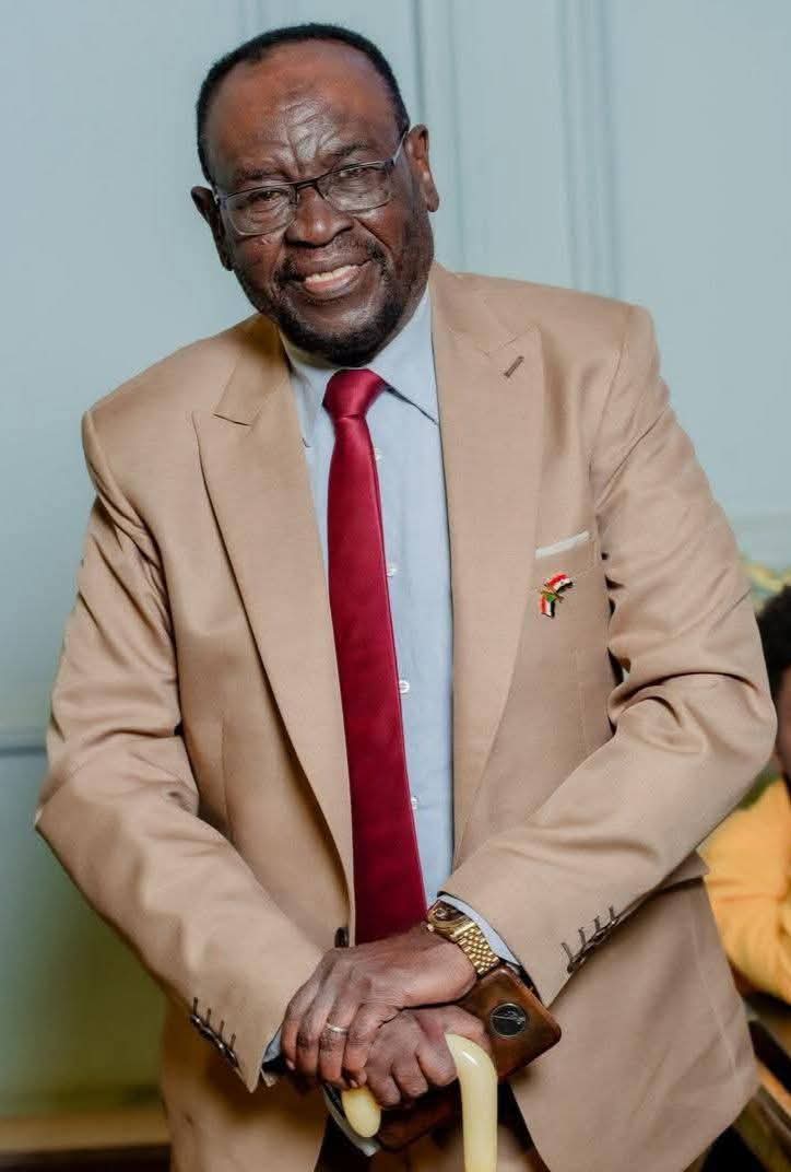 نجاة الشاعر  التجاني حاج موسي من موت محقق