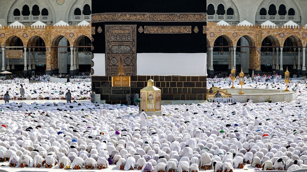 Exclusive: Trump postponed US attack on Iran after Hajj warning