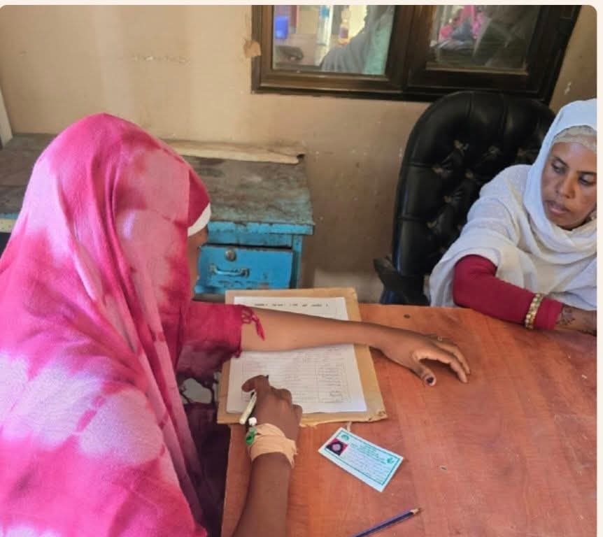 بعد ساعات من الولادة طالبة سودانية تؤدي امتحان الشهادة الثانوية داخل المستشفى