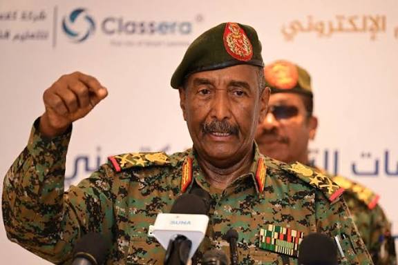 البرهان يعلن ترتيبات لحوار سياسي شامل داخل السودان البرهان يعلن ترتيبات لحوار سياسي شامل داخل السودان
