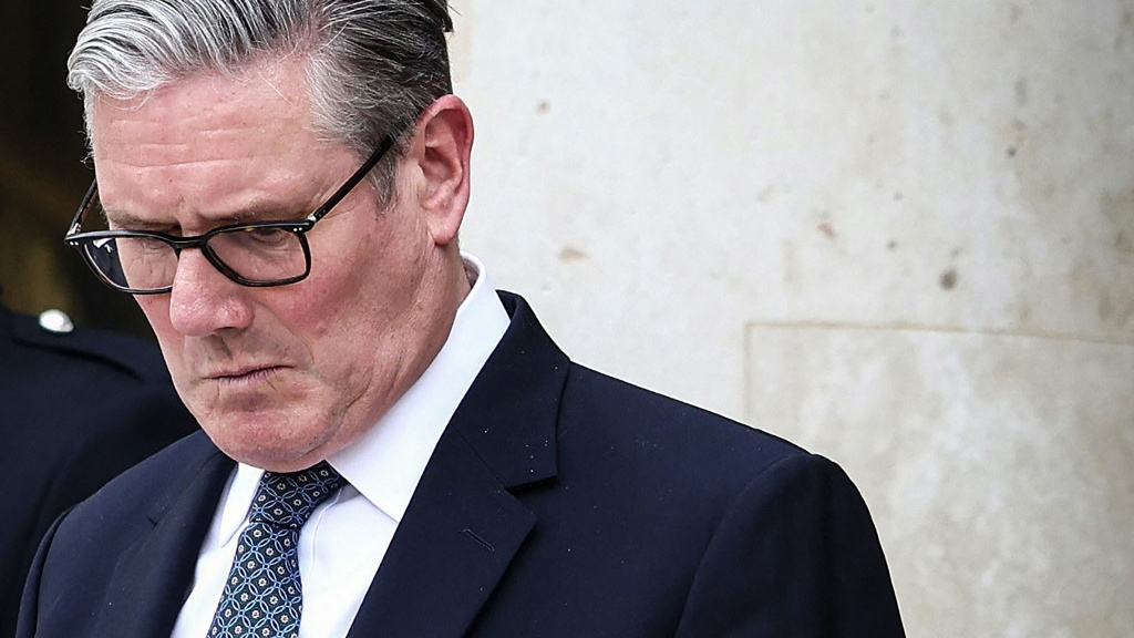 Starmer faces endgame as Wes Streeting launches coup to beat rivals to the top job