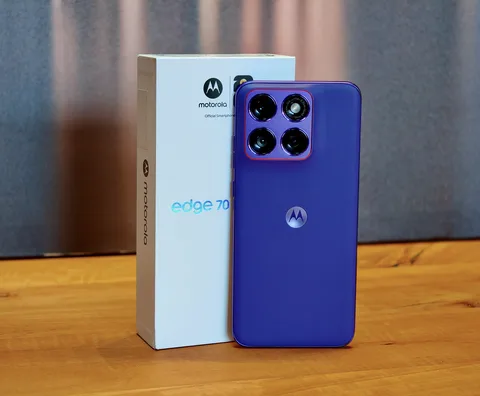 هاتف Edge 70 Fusion من موتورولا يقدم مرونة استثنائية وخيارات تخصيص غير مسبوقة