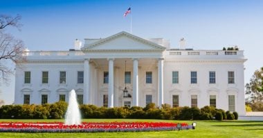 البيت الأبيض: احتجاز إيران لسفينتين لا يعد خرقا للهدنة وترامب سعيد بالحصار