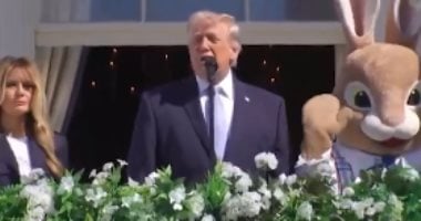 ترامب يتحدث عن الحرب بجوار أرنب عيد الفصح: يجب على إيران أن تستسلم ترامب يتحدث عن الحرب بجوار أرنب عيد الفصح: يجب على إيران أن تستسلم