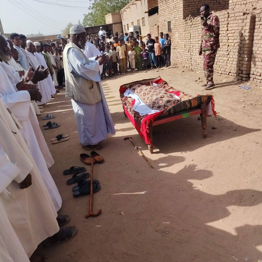 اعتداء بالحجارة على موكب تشييع ود كرجة اعتداء بالحجارة على موكب تشييع ود كرجة