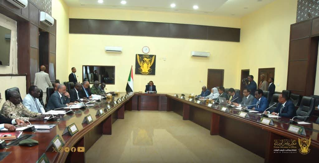 مجلس الوزراء يطمئن على سجلات الأراضي بالبلاد وتأمينها