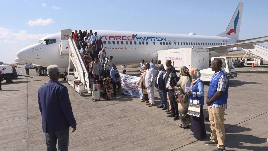 265 سودانيا عادوا من يوغندا في أبريل ورحلة جديدة الأحد