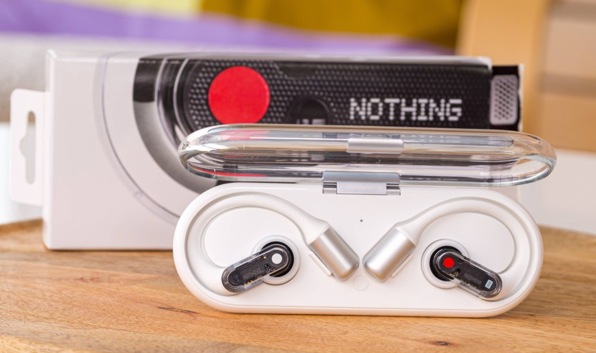 Nothing تستعد لإطلاق لون جديد لسماعات Ear الخاصة بها يوم 11 مايو