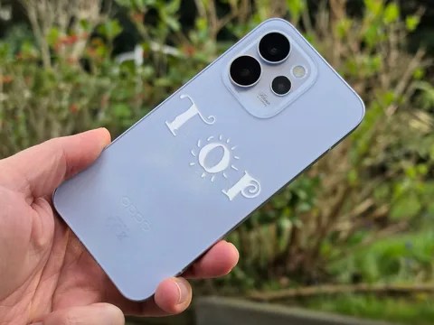 هاتف Reno15 Pro من اوبو يتألق بمواصفات مذهلة في الفئة المتوسطة