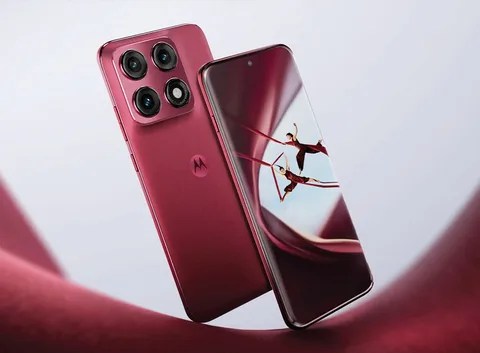 هاتف Motorola Edge 70 Pro يأتي بثلاثة ألوان وسيتم إطلاقه قريبا بأربع كاميرات بدقة 50 MP هاتف Motorola Edge 70 Pro يأتي بثلاثة ألوان وسيتم إطلاقه قريبا بأربع كاميرات بدقة 50 MP