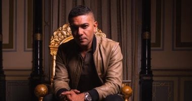 ساب عربيته ونزلهم.. آسر ياسين في وصلة رقص مع عروسين بالشارع فيديو ساب عربيته ونزلهم.. آسر ياسين في وصلة رقص مع عروسين بالشارع فيديو