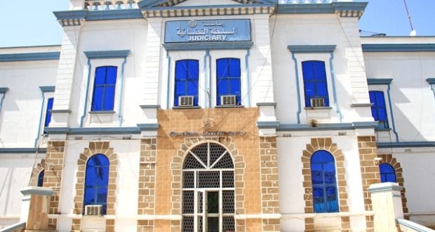 العاملون بالسلطة القضائية يرفضون الزج بالقضاة في وظائف إدارية