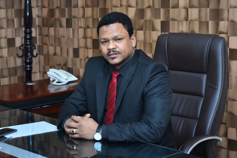 عسكوري وطه حسين يتقاسمان شركة زادنا