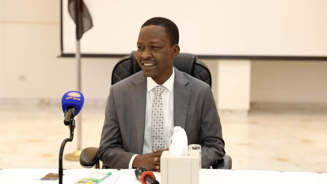 الفريق أول ركن شمس الدين كباشي يلتقي الوفد السويسري