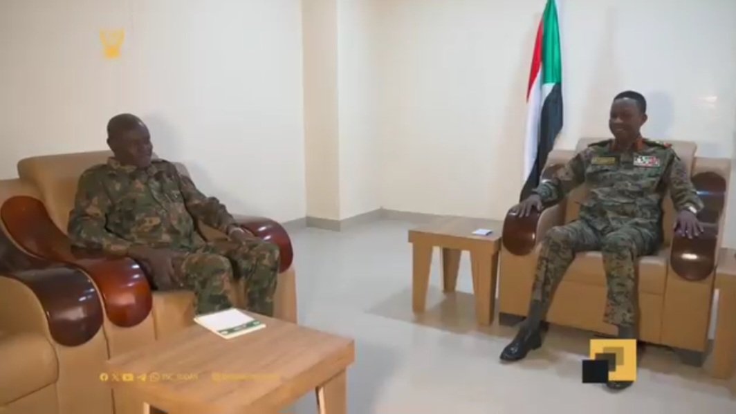 ظهور كباشي في اجتماعات بعد غياب أثار تساؤلات والاوضاع الأمنية في الخرطوم على الطاولة ظهور كباشي في اجتماعات بعد غياب أثار تساؤلات والاوضاع الأمنية في الخرطوم على الطاولة