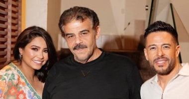 ديو شيرين وحماقي بحرية يقترب من نصف مليون مشاهدة.. فيديو