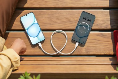 ريلمي تطلق هاتف Realme C100 بهدوء مع بطارية ضخمة بسعة 7000 مللي أمبير ريلمي تطلق هاتف Realme C100 بهدوء مع بطارية ضخمة بسعة 7000 مللي أمبير