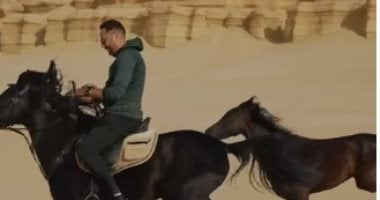 عصام السقا ينشر فيديو يظهر قدرته على قيادة الخيل ببراعة عصام السقا ينشر فيديو يظهر قدرته على قيادة الخيل ببراعة