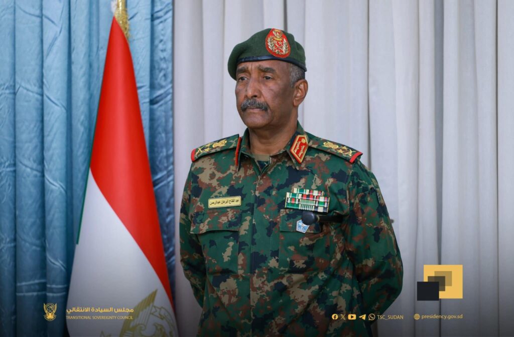 قرارات بترقية عدد من الضباط وإحالة آخرين للمعاش