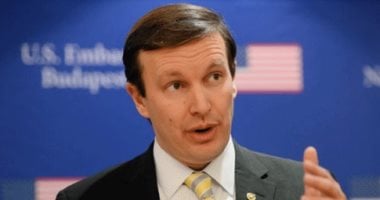 سيناتور ديمقراطى: تهديد ترامب بتدمير البنية التحتية بإيران الأكثر شيطانية سيناتور ديمقراطى: تهديد ترامب بتدمير البنية التحتية بإيران الأكثر شيطانية