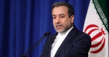 محدثات منتصف الليل.. ما سر اجتماع وزير خارجية إيران مع الوسطاء الباكستانيين