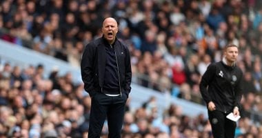 التأهل لدورى الأبطال لا يحسم مصير سلوت مع ليفربول