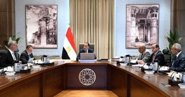 رئيس الوزراء يتابع خطة تدبير الاحتياجات المالية لتوفير احتياطيات الوقود فى الصيف