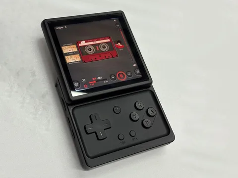 جهاز RG Rotate المحمول من انبرنيك يظهر بهيكل معدني قبل الإطلاق