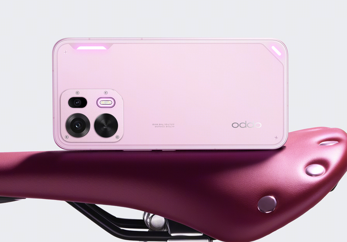 أوبو تكشف عن هاتف جديد بإضاءة LED مميزة ويتوفر بأربع ألوان بينها الوردي أوبو تكشف عن هاتف جديد بإضاءة LED مميزة ويتوفر بأربع ألوان بينها الوردي