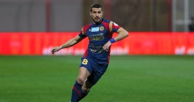 زوجة طارق حامد تطلب الطلاق للضرر: هجرنى لسنوات وامتنع عن الإنفاق