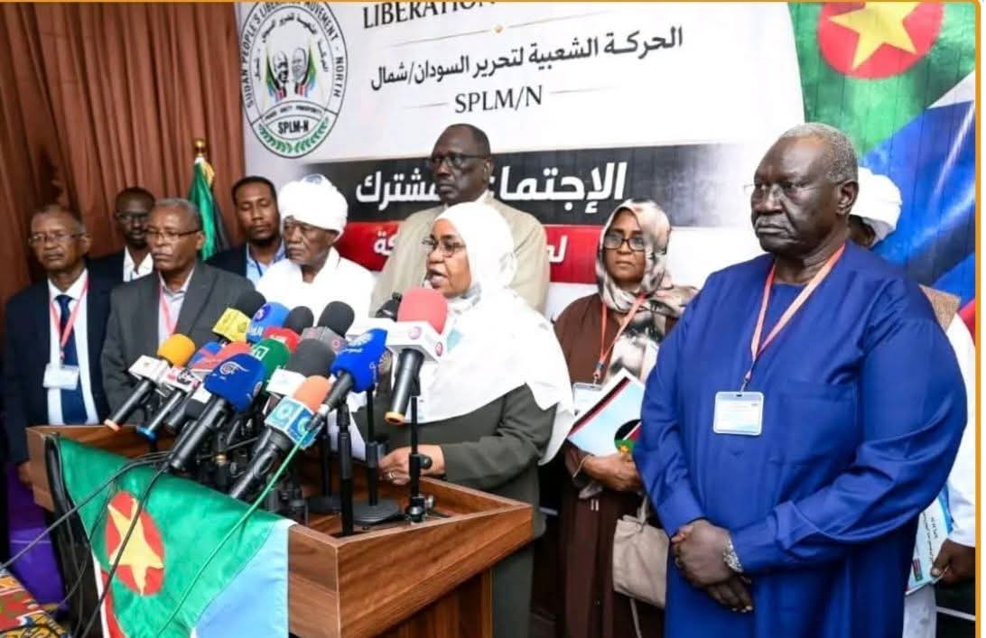 الحركة الشعبيةشمال بقيادة مالك عقار تحذر: السلاح خارج الجيش تهديد لوحدة السودان وتدعو لجبهة مدنية شاملة