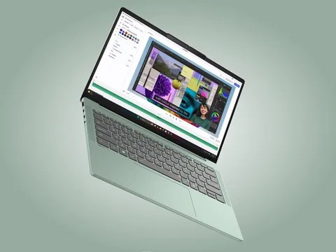 لينوفو تطلق حاسوبا محمولا جديدا بحجم 14 بوصة عالميا بشاشة 120 Hz ومعالج إنتل Panther Lake لينوفو تطلق حاسوبا محمولا جديدا بحجم 14 بوصة عالميا بشاشة 120 Hz ومعالج إنتل Panther Lake