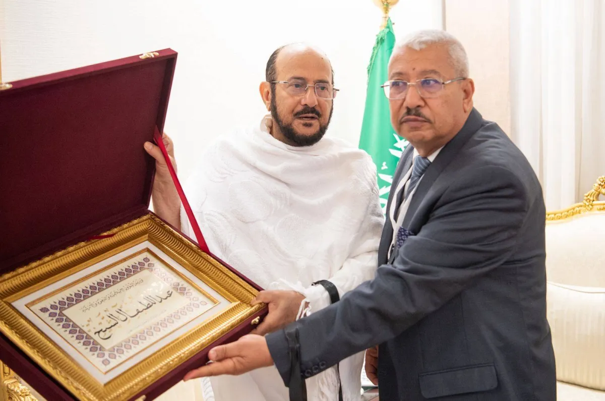 آل الشيخ: استهداف السعودية من الأقلام المأجورة يأتي لمكانتها الريادية آل الشيخ: استهداف السعودية من الأقلام المأجورة يأتي لمكانتها الريادية