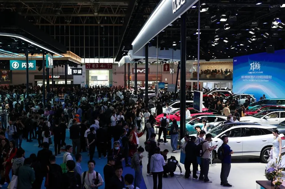 China Condemns EUs Inclusion of Chinese Entities in Sanctions Package Against Russia