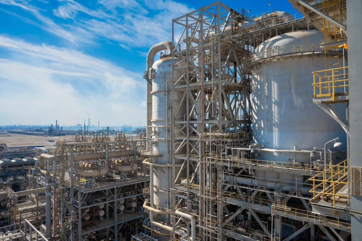 بترورابغ تكسر حاجز الخسائر المتراكمة... وتقفز بأرباحها إلى 391 مليون دولار