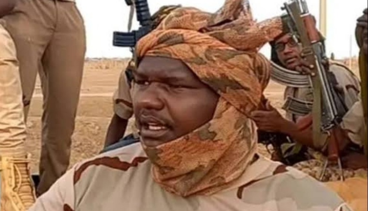 شاهد بالفيديو.. القائد الميداني بالدعم السريع قجة يفاجئ حميدتي: 3 قادة بارزين في طريقهم للإنشقاق واللحاق بالنور قبة