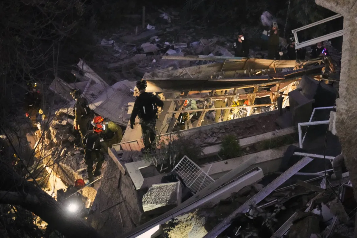 ترمب يضغط على إيران بـثلاثاء الجسور والمحطات