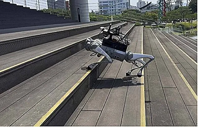 نظام يتيح للروبوتات رباعية الأرجل تفادي العوائق قبل الاصطدام