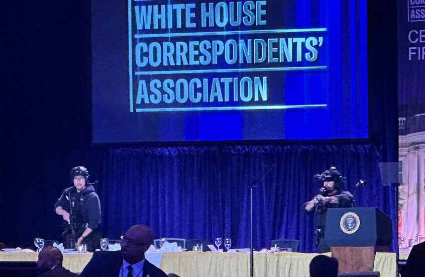 نجاة ترامب من محاولة اغتيال