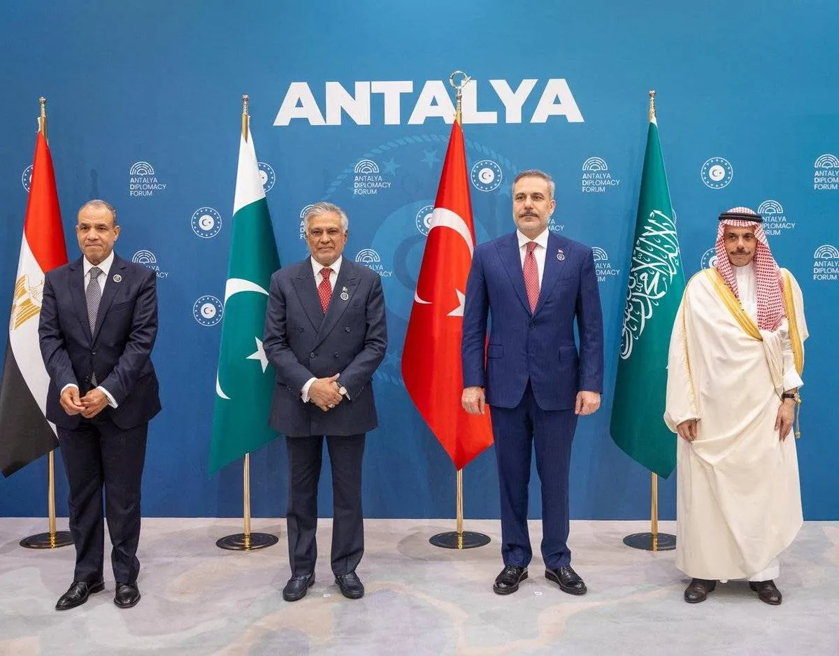 وزير الخارجية السعودي يشارك في الاجتماع الوزاري الرباعي في أنطاليا