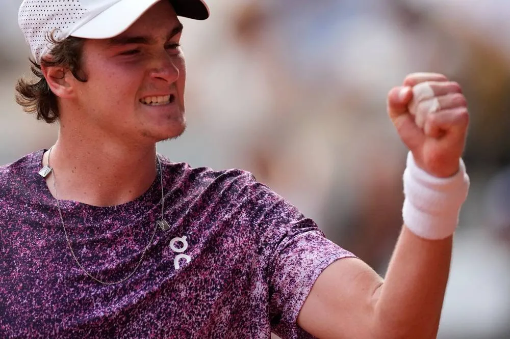 Fonseca Fever Sparks Tennis Boom in Brazil