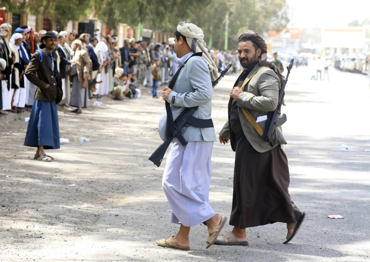 غضب يمني إزاء شطب الحوثيين آلاف الوكالات التجارية